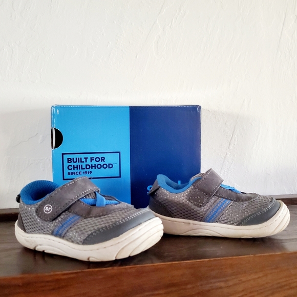 Stride Rite Sneakers - Picture 3 of 12